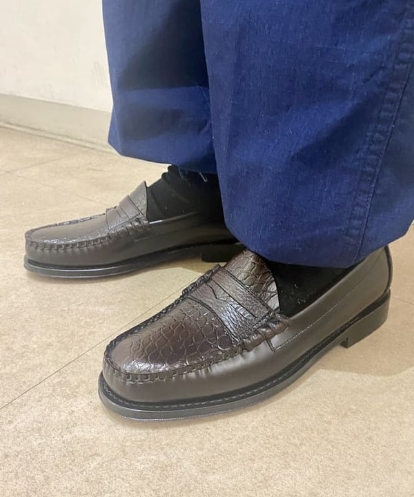 鈴木 悠里さんの「BEAMS WOMEN｜BEAMS PLUS / インディゴ リップストップ ミリタリー 6ポケット パンツ」を使ったコーディネート