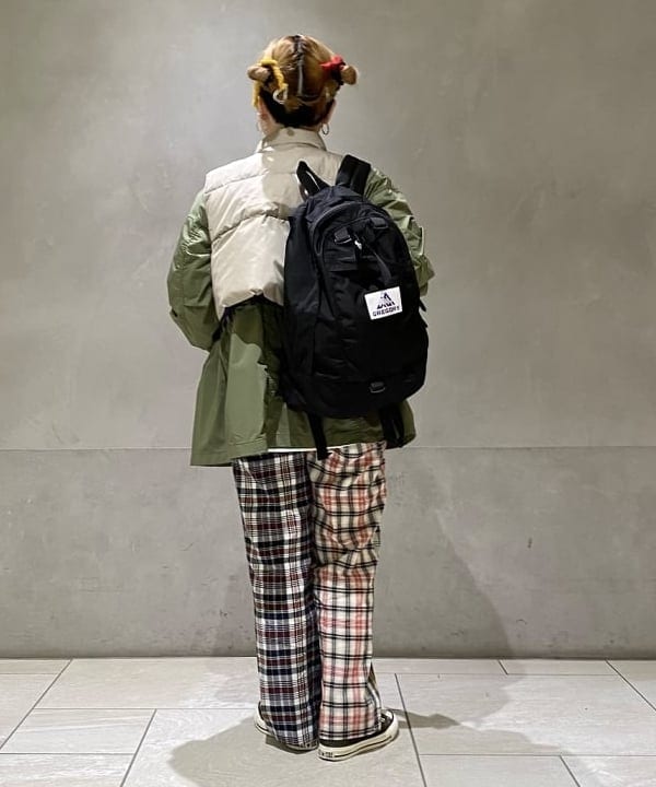 吉野 多恵さんの「BEAMS WOMEN｜【別注】GREGORY / NICE DAY NEW」を使ったコーディネート