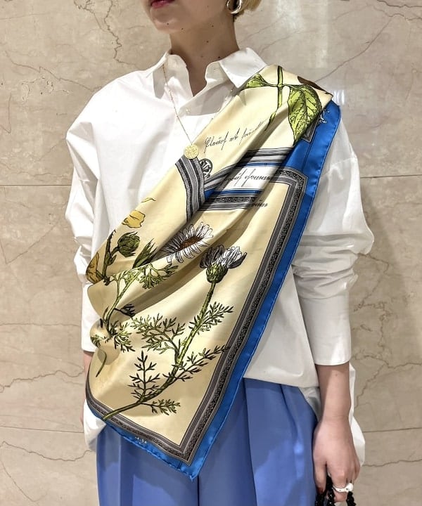 shirakiさんの「BEAMS WOMEN｜GIANNI CHIARINI / CAMILLA レザートートバッグ」を使ったコーディネート