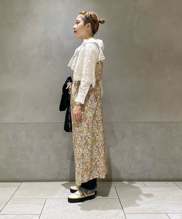 吉野 多恵さんの「BEAMS WOMEN｜orSlow / 別注 Monroe Pants Special」を使ったコーディネート