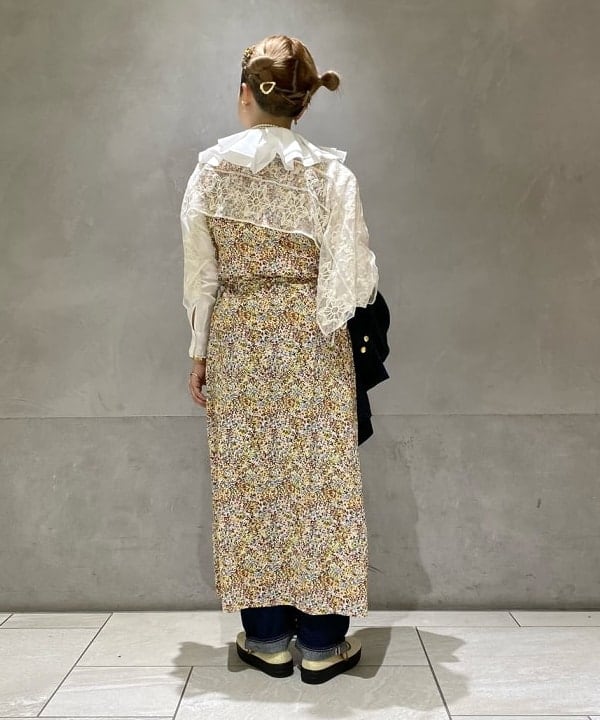 吉野 多恵さんの「BEAMS WOMEN｜orSlow / 別注 Monroe Pants Special」を使ったコーディネート