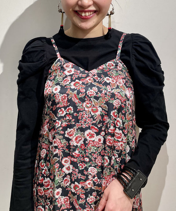 葛岡 七海さんの「BEAMS WOMEN｜Ray BEAMS / ギャザー ボリューム スリーブ Tシャツ」を使ったコーディネート