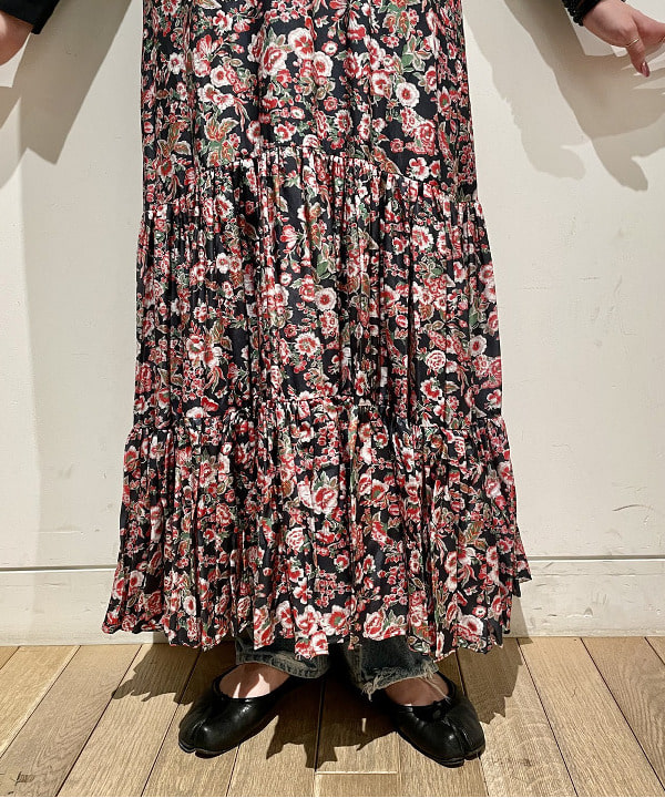 葛岡 七海さんの「BEAMS WOMEN｜Ray BEAMS / ギャザー ボリューム スリーブ Tシャツ」を使ったコーディネート