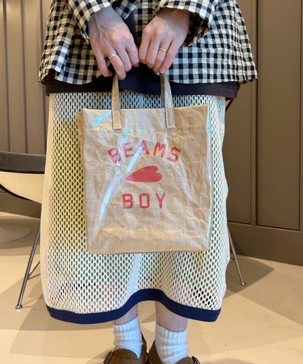 清水 彩乃さんの「BEAMS WOMEN｜BEAMS BOY / BBロゴ ショップバック」を使ったコーディネート