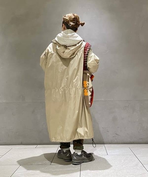 吉野 多恵さんの「BEAMS WOMEN｜BEAMS BOY / ラメ リブ クルー ソックス NEW」を使ったコーディネート