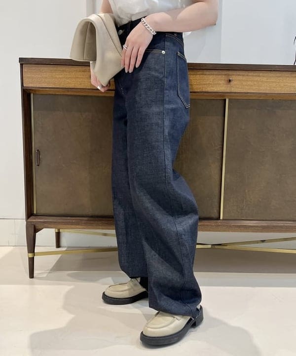 大川 美咲さんの「BEAMS WOMEN｜YOUNG&OLSEN / レザートートバッグ M」を使ったコーディネート