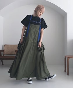 ジャンパースカートのスタイリング・コーディネイト｜CAROLINA GLASER