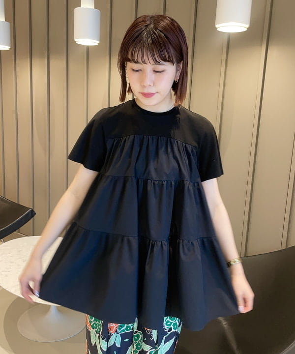 SAKAIさんの「BEAMS WOMEN｜コンビ ティアード プルオーバー」を使ったコーディネート