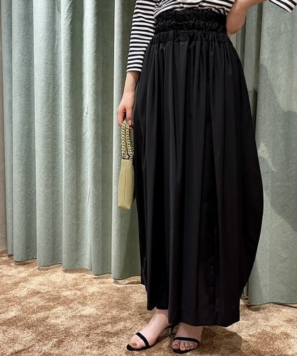山田 千遥さんの「BEAMS WOMEN｜GIANNI CHIARINI / CAMILLA レザートートバッグ」を使ったコーディネート