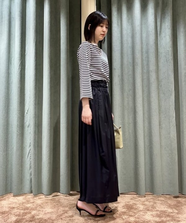 山田 千遥さんの「BEAMS WOMEN｜GIANNI CHIARINI / CAMILLA レザートートバッグ」を使ったコーディネート