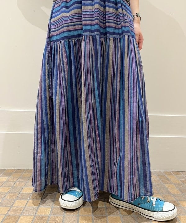 るーたまさんの「BEAMS WOMEN｜BEAMS BOY / バックディテール 1B ヘンリーネック Tシャツ」を使ったコーディネート