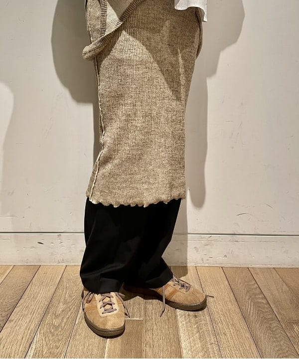 葛岡 七海さんの「BEAMS WOMEN｜maturely / Plating Knit Dress」を使ったコーディネート