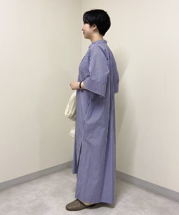 もり ともみさんの「BEAMS WOMEN｜ASAUCE MELER / リネンシルク メランジ ストール」を使ったコーディネート