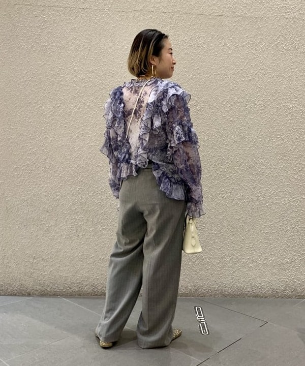 吉田　真実さんの「BEAMS WOMEN｜」を使ったコーディネート