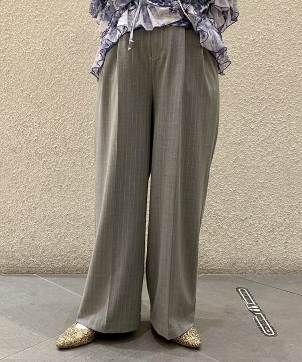 吉田　真実さんの「BEAMS WOMEN｜」を使ったコーディネート