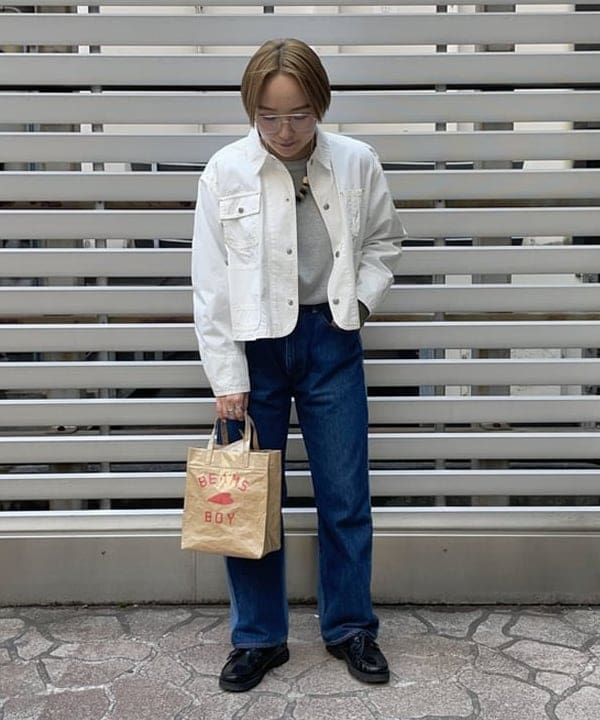 朱華さんの「BEAMS WOMEN｜BEAMS BOY / BBロゴ ショップバック」を使ったコーディネート