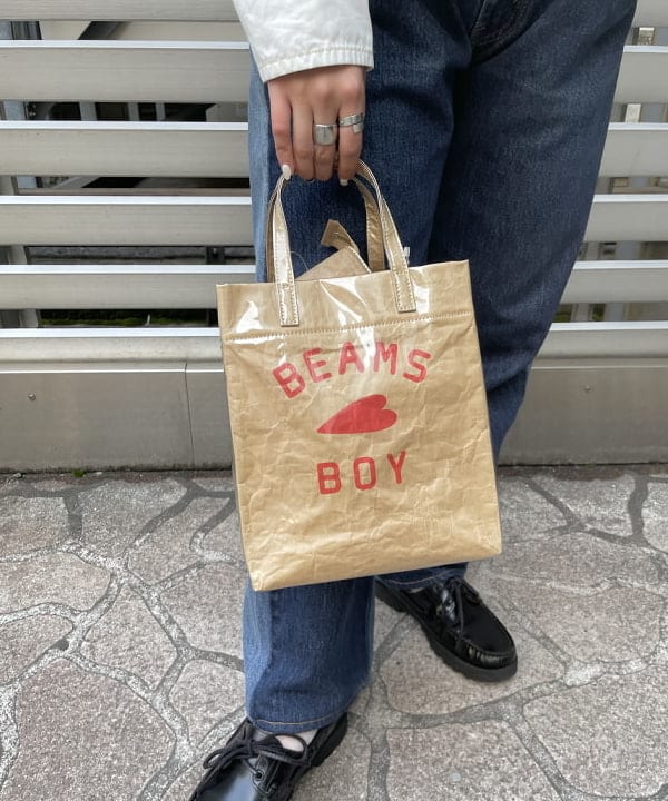 朱華さんの「BEAMS WOMEN｜BEAMS BOY / BBロゴ ショップバック」を使ったコーディネート