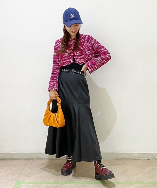 りかちょび/岸本梨佳さんの「BEAMS WOMEN｜BEAMS BOY / カスリ ニット カーディガン」を使ったコーディネート