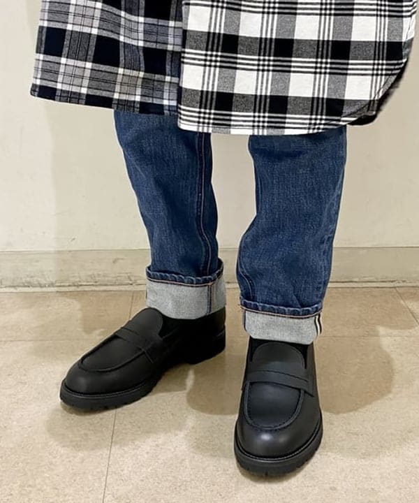 鈴木 悠里さんの「BEAMS WOMEN｜ベーシック ストレッチ デニムパンツ」を使ったコーディネート