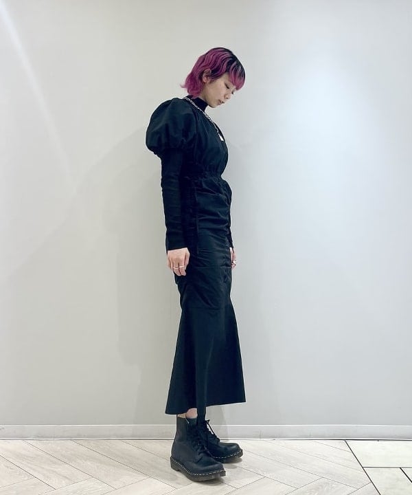 シマダリツコさんの「BEAMS WOMEN｜▲Dr.Martens / PASCAL 8ホール ブーツ」を使ったコーディネート