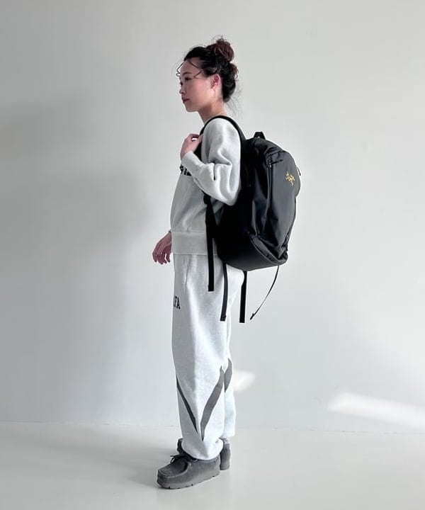 清水 彩乃さんの「BEAMS WOMEN｜ARC’TERYX / MANTIS 26 BACKPACK」を使ったコーディネート