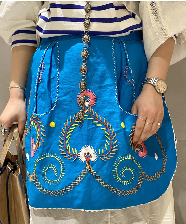 吉野 多恵さんの「BEAMS WOMEN｜BEAMS BOY / BBロゴ ショップバック」を使ったコーディネート