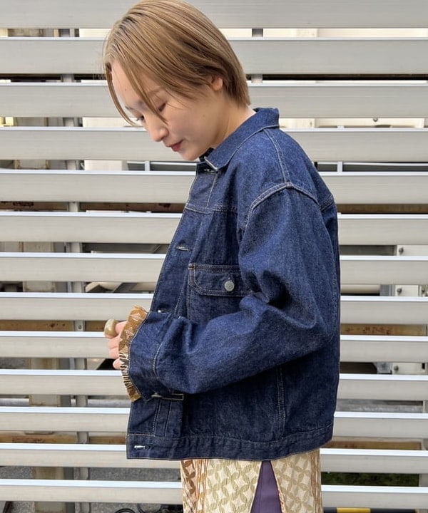 朱華さんの「BEAMS WOMEN｜orSlow × BEAMS BOY / 別注 Monroe Jacket Special」を使ったコーディネート