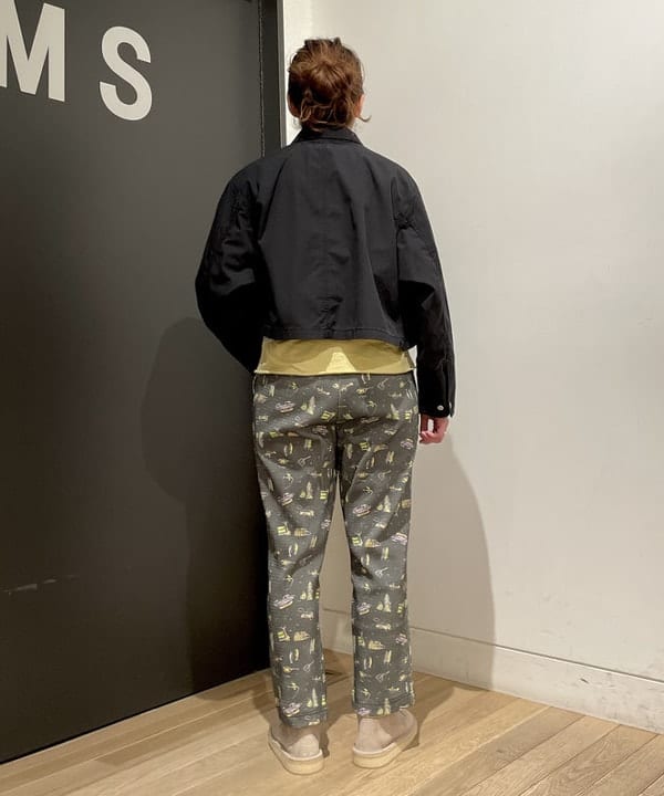 みかみさんの「BEAMS WOMEN｜BEAMS BOY / キャンプ プリント サーマル イージーパンツ」を使ったコーディネート