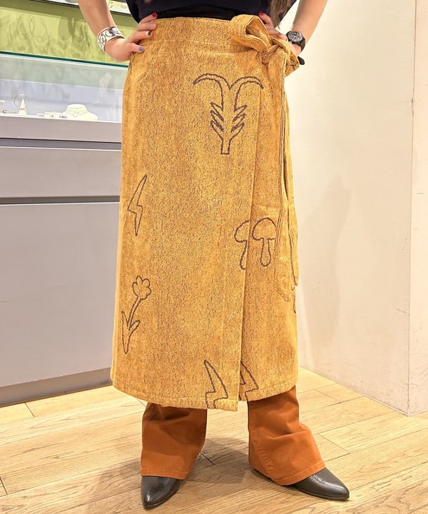 オカベ　アヤカさんの「BEAMS WOMEN｜RED CARD TOKYO × Ray BEAMS / 別注 Grape デニム」を使ったコーディネート