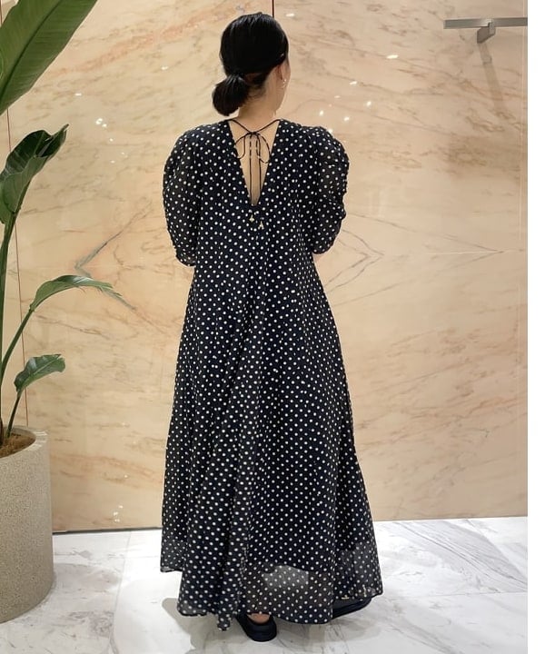越智 里美さんの「BEAMS WOMEN｜VIOLAd’ORO / MIRO スプリットラタン バスケット トートバッグ」を使ったコーディネート
