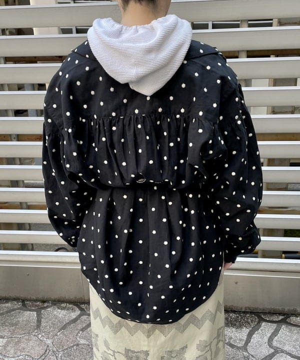 コウリキ　マミさんの「BEAMS WOMEN｜ARROW NOVELTY / コンチョ ベルト 22FW」を使ったコーディネート