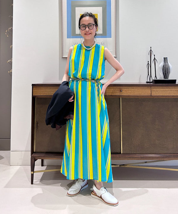 清水 彩乃さんの「BEAMS WOMEN｜BEAMS BOY / ポリエステル ウール 3ボタン ブレザー」を使ったコーディネート