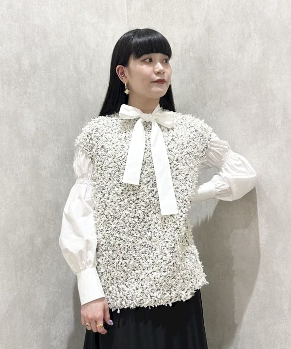 カワライさんの「BEAMS WOMEN｜EFFE BEAMS / カラミリボン ブラウス」を使ったコーディネート