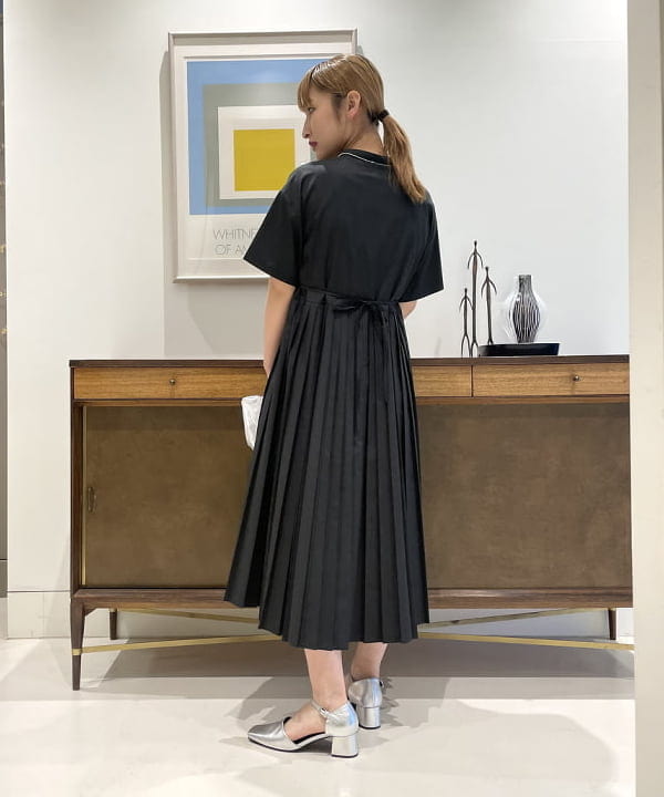 松本 佳菜子さんの「BEAMS WOMEN｜Ray BEAMS / アンクルストラップ パンプス」を使ったコーディネート