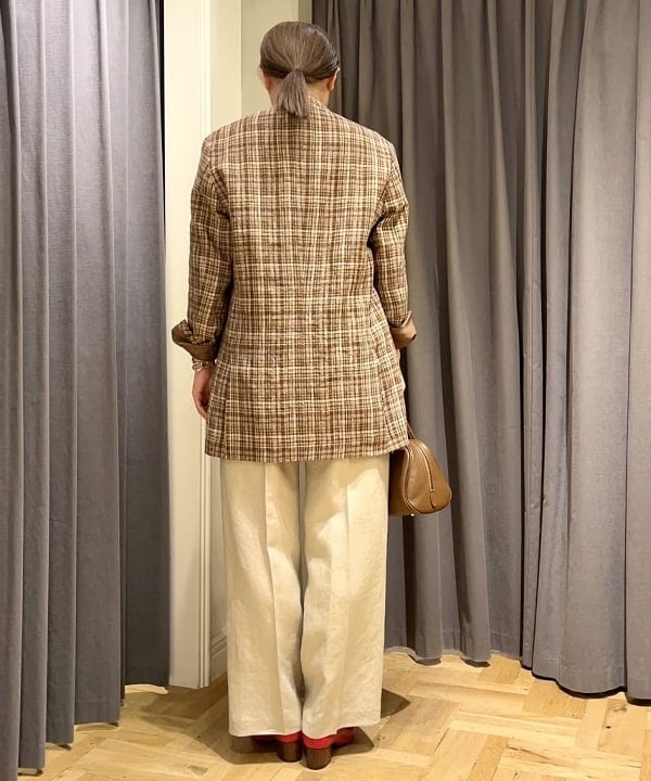 千田 静香さんの「BEAMS WOMEN｜CHRISTIAN VILLA / レザー ミニボストンバッグ」を使ったコーディネート