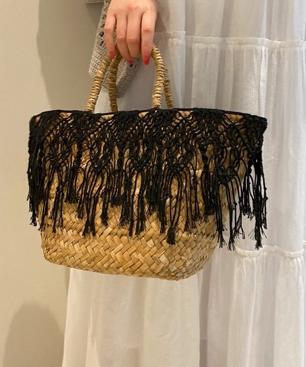 asamiさんの「BEAMS WOMEN｜MARCHER &times; Demi-Luxe BEAMS / 別注 タッセル編み かごバッグ」を使ったコーディネート