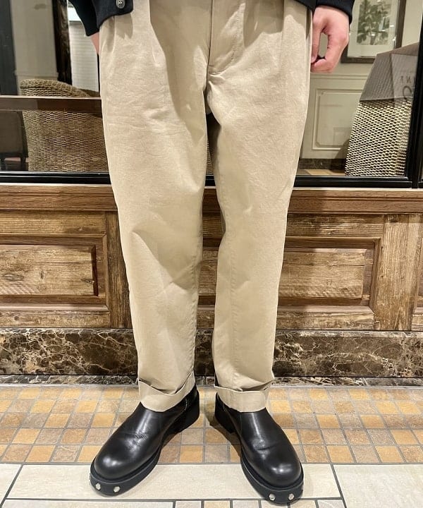 トラ吉さんの「BEAMS WOMEN｜2 Pleats Twill」を使ったコーディネート