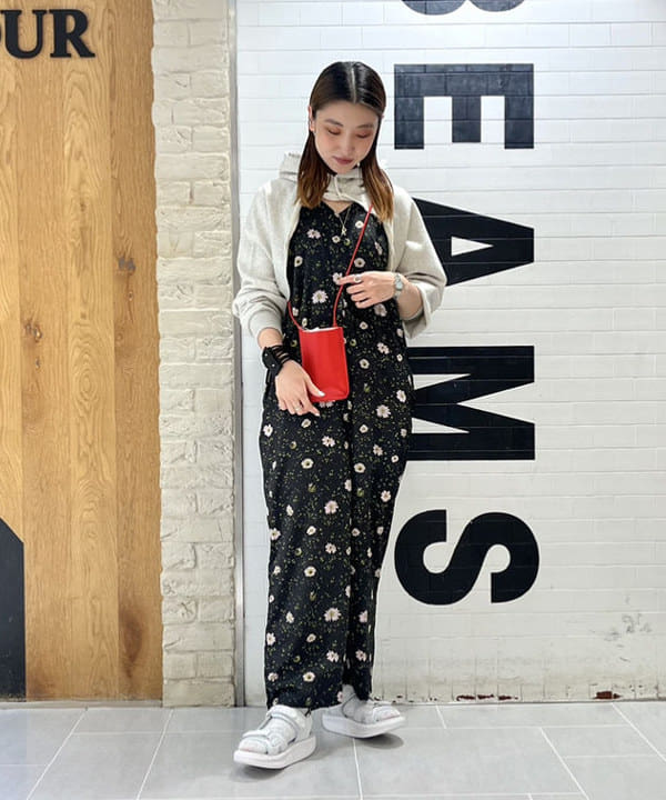 ちりこさんの「BEAMS WOMEN｜MBT / KISUMU CLASSIC」を使ったコーディネート