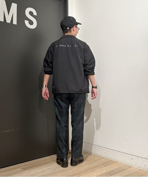 土田 達也さんの「BEAMS WOMEN｜BEAMS BOY / ポリエステル ウール シンチ バック スラックス」を使ったコーディネート