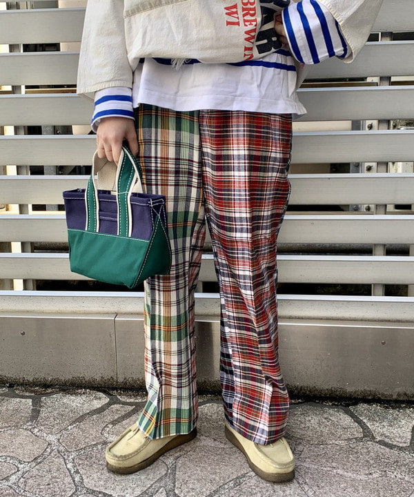 ナツハさんの「BEAMS WOMEN｜L.L.Bean × BEAMS PLUS ＆ BEAMS BOY / Deep Bottom Deluxe Boat and Tote Mini」を使ったコーディネート