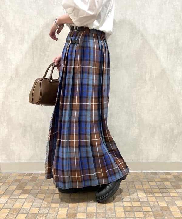 篠崎 香月さんの「BEAMS WOMEN｜」を使ったコーディネート