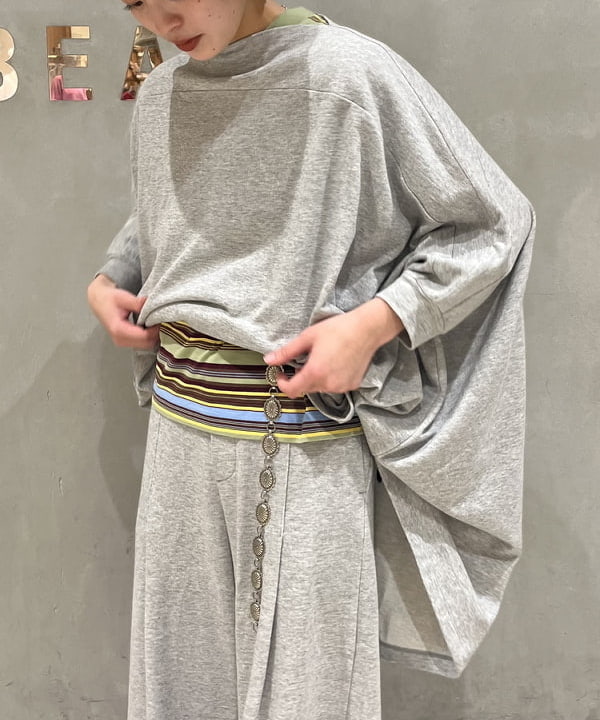 サワイさんの「BEAMS WOMEN｜ARROW NOVELTY / コンチョ ベルト 22FW」を使ったコーディネート