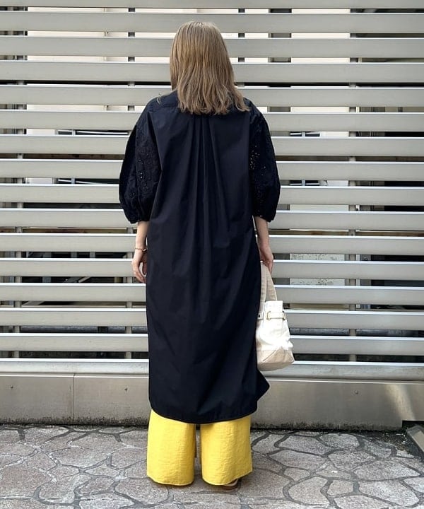 千田 静香さんの「BEAMS WOMEN｜【別注】TICCA / レース パフスリーブワンピース」を使ったコーディネート