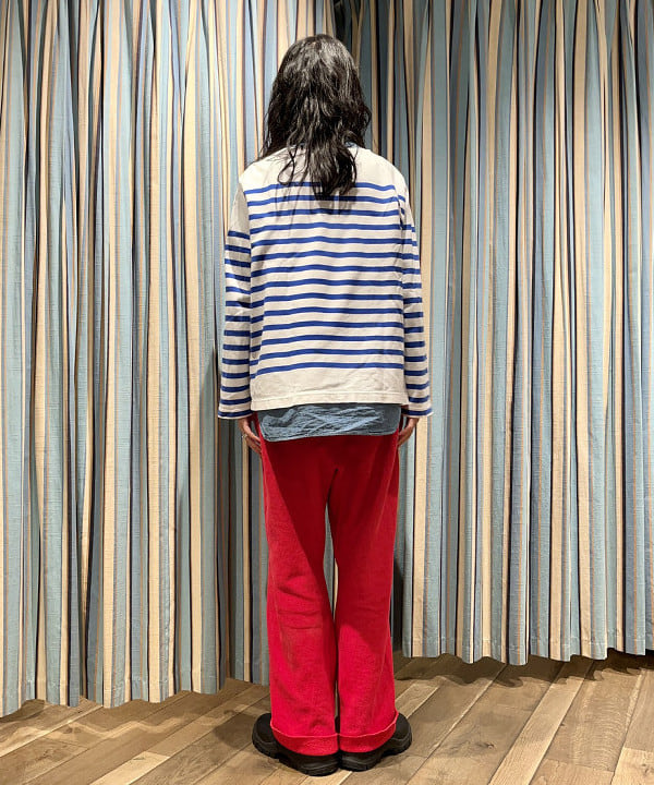 ミナミマリコさんの「BEAMS WOMEN｜【別注】BUZZ RICKSON'S / シャンブレー ロングスリーブ シャツ」を使ったコーディネート