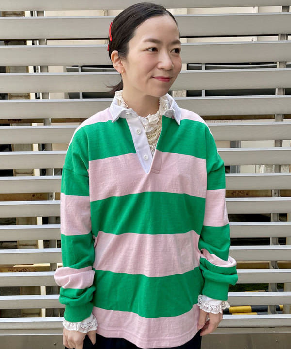 コウリキ　マミさんの「BEAMS WOMEN｜BEAMS BOY / ポリエステル ウール シンチ バック スラックス」を使ったコーディネート