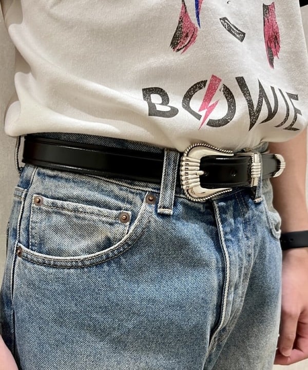 トラ吉さんの「BEAMS WOMEN｜TORY LEATHER / 1 Creased Belt」を使ったコーディネート