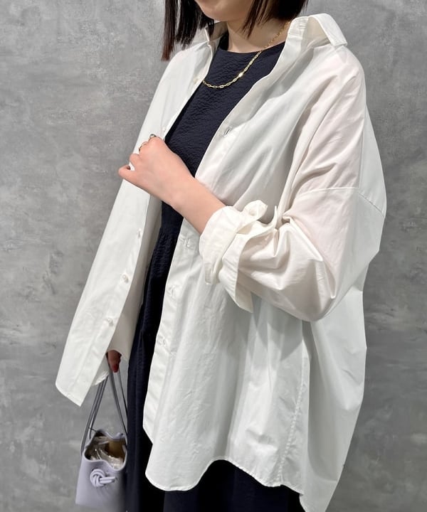 山田 千遥さんの「BEAMS WOMEN｜Demi-Luxe BEAMS / リップル ティアードワンピース」を使ったコーディネート