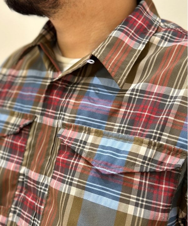 佐々木 優さんの「BEAMS WOMEN｜BRIEFING &times; BEAMS PLUS / 別注 FLEET MESSENGER BAG」を使ったコーディネート