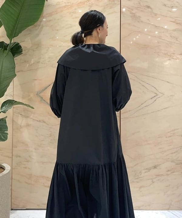 越智 里美さんの「BEAMS WOMEN｜PASCUCCI / レザー グルカサンダル」を使ったコーディネート