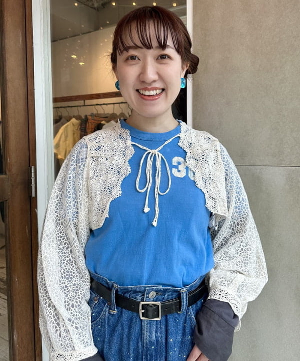 イシイ サオリさんの「BEAMS WOMEN｜BEAMS BOY / BBロゴ ショップバック」を使ったコーディネート